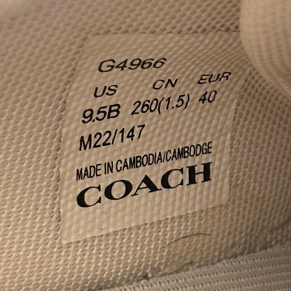 COACH Clip Low Top‎ Sneaker White Signature C Women Size 9.5 Casual Everyday - Picture 2 of 13